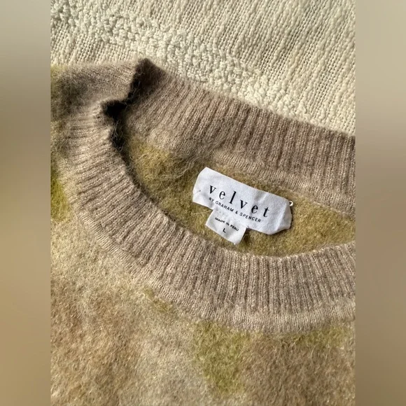 L Velvet by Graham & Spencer Tan and Green Baby Alpaca Soft Sweater - Picture 2 of 7